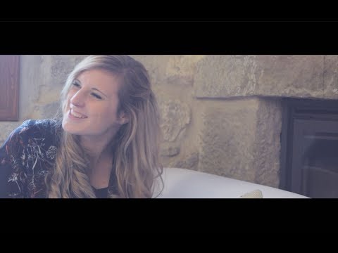 M'AGRADA TANT FER-TE FELIÇ - Maria Jacobs  (Original Song - Official video)