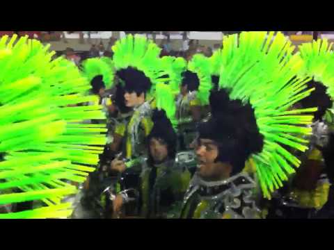 Desfiles 2013 - Mocidade - Bateria Show