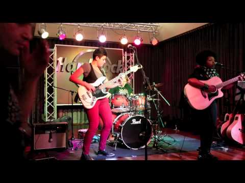 Chanese Elife Stefani Furnari & Lauren Allison Performing at the Hard Rock Cafe Sydney