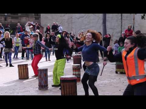 Melbourne Djembe Flash Mob City Square 2016 (long version)