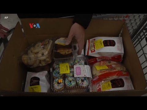 VOA - AMAL AKHIR TAHUN DI AS MENINGKAT TAPI TERKIKIS FAKTOR INFLASI