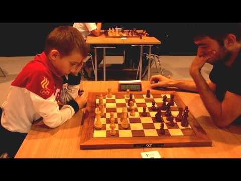 ♚GM selects a 🦏 solid approach against Makoveev - GM Dragnev, Ruy Lopez, Blitz