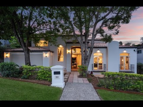 88 Eighth Avenue, St Lucia, QLD 4067, 4房, 3浴, 整租独立别墅