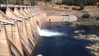 preview picture of video 'Thermalito Diversion Dam Flow'