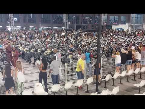 Bateria Independente tricolor 2018