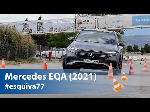 Mercedes-Benz EQA (2021) – Maniobra de esquiva (Moose test) y eslalon | km77.com