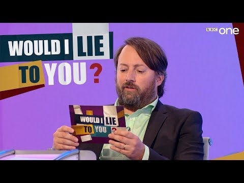 David Mitchell a selfie tyč