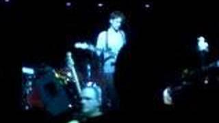 Guillemots - Hilarious speech into Standing On The Last Star