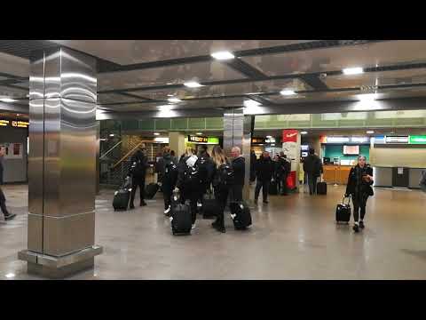 Sopron Basket team arrival Riga airport(2)