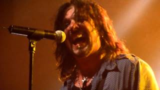 John Corabi and Kevin Hunter on Guitar  Man In The Moon live @ SRO