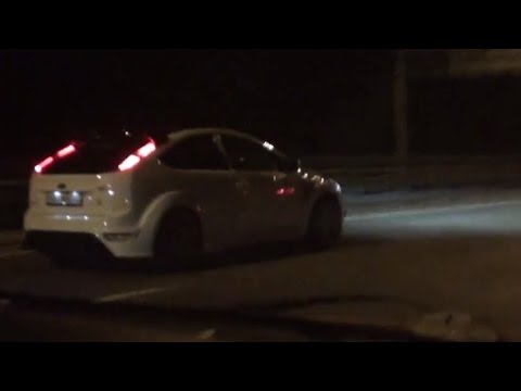 Benga é Benga: VW Golf R vs Ford Focus RS