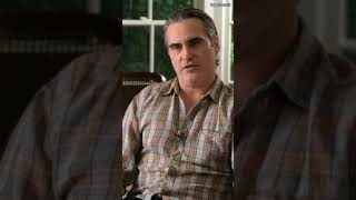 joaquin phoenix wearing river phoenix&#39;s shirt
