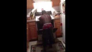 Mann this shit is 2 funny - Body Rockin YN Fan