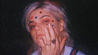 Soko - Who Wears The Pants