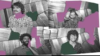 Boogarins  -  Olhos