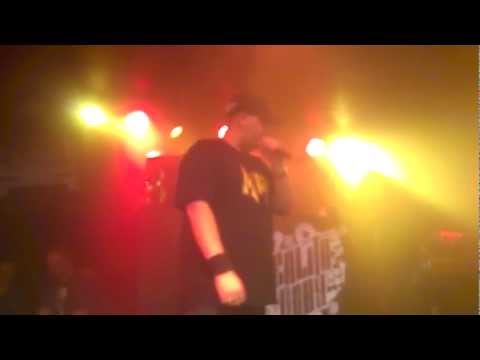 LIVE Chorus Citrus - Faleš ft. Pluto (21.9.2012, Brno - Favál)