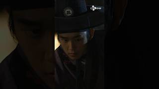 Download lagu When Jung Hae-in can ride a horse, fight, and handsome... #shorts | The Three Musketeers | CJ ENM mp3
