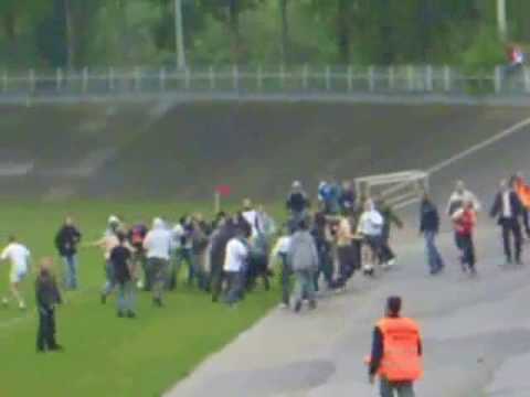 Awantura: Broń Radom - Świt NDM