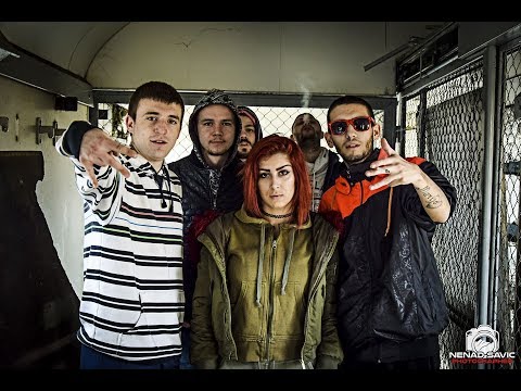 Vani & Veki (Creepy Style) - NISI JEDAN OD NAS (Official Video)