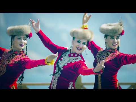 Dance to Özhal Muqam - Performed by Uyghur Muqam Ensemble (English Subtitles)