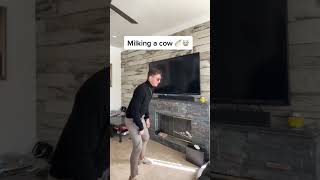 Download lagu How to properly dance at the club 😂 #dance #edm #club mp3