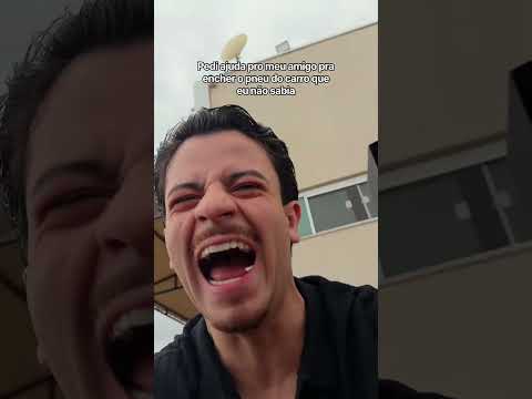 Pedi ajuda pro meu amigo pra encher o pneu do carro que eu não sabia