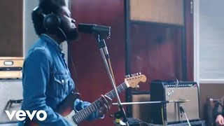 Michael Kiwanuka - Cold Little Heart (Live Session Video)