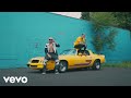 Videoklip Machine Gun Kelly - LOCO s textom piesne