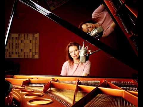 Tori Amos - Someone to Lay Down Beside Me
