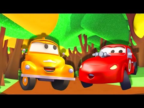 Tom o Caminhão de Reboque e Jerry o Carro de Corrida Vermelho na Cidade do Carro | Desenhos animados