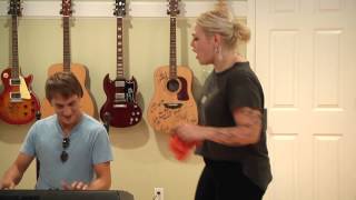 Elle King-Playing For Keeps-Live At Camp Krim 8/9/12