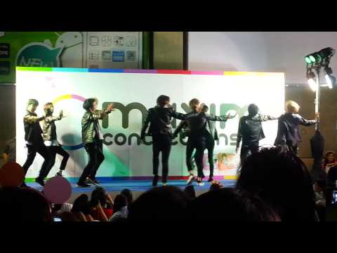150621 Neo Planet cover EXO - LOVE ME RIGHT @The EXO'luXion- in BANGKOK 2015 (Maxim contact lens)