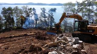 preview picture of video 'Lee Stone Custom Homes starting a new lakefront home on Cherokee Lake in Tennessee'