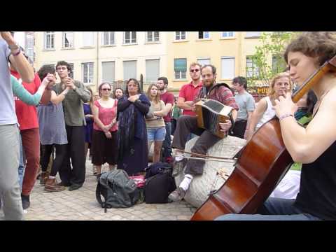 Balade dansée : Escale Ordinaire | Funambals 2015