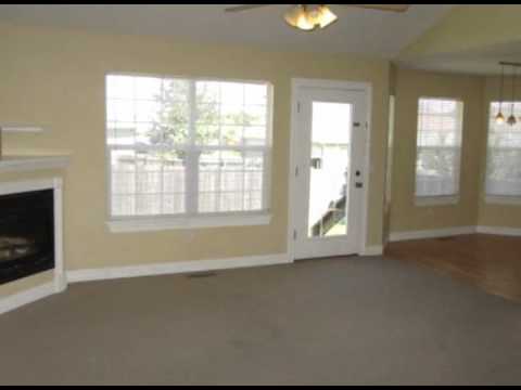 323 Cherokee Path - Clever, MO