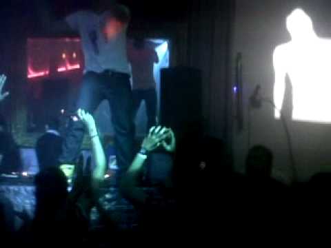 Max Vangeli plays Always (Max Vangeli & AN21 Remix) by Switchfoot @ Karma in Montreal - 25/06/10