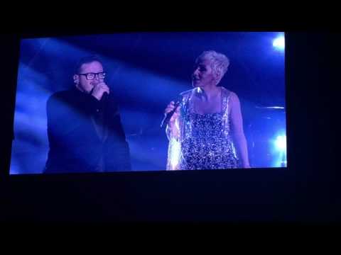Me Cuesta Tanto Olvidarte - Ana Torroja Feat. Leonel García at Live (Ciudad de México)