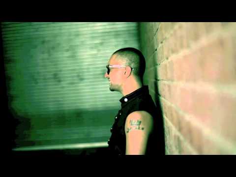 Baramuda and Sean Declase - Feel The Fire (Official Videoclip)