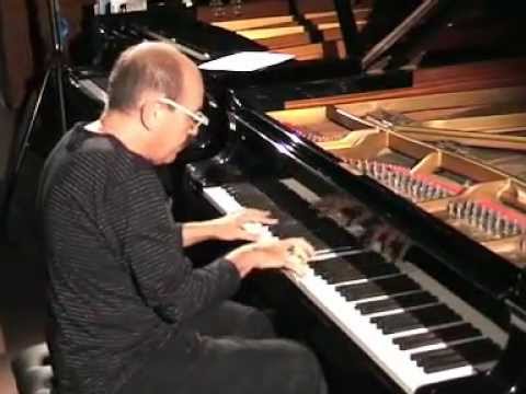 download lagu mp3 mp4 Walter Savelli, download lagu Walter Savelli gratis, unduh video klip Walter Savelli