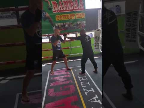 Rambaa Somdet Top Muay Thai Kru Freddy Lepine Training