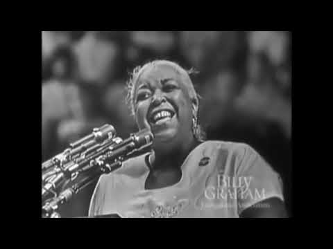 Ethel Waters - His eye is on the sparrow