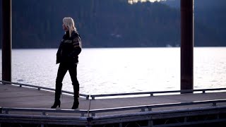 What Makes You Stay - Deana Carter Cover by Kika Morelan - with lyrics