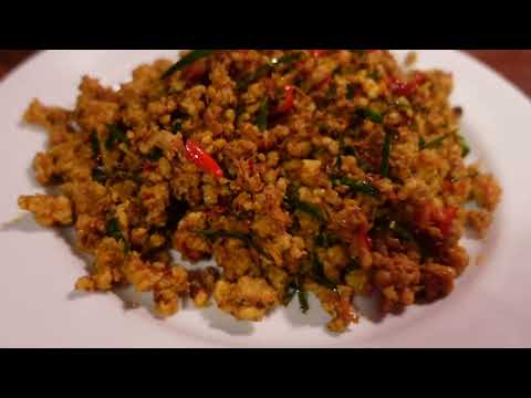 Maybe the HOTTEST dish in all of Thailand (Khua Kling / คั่วกลิ้ง)