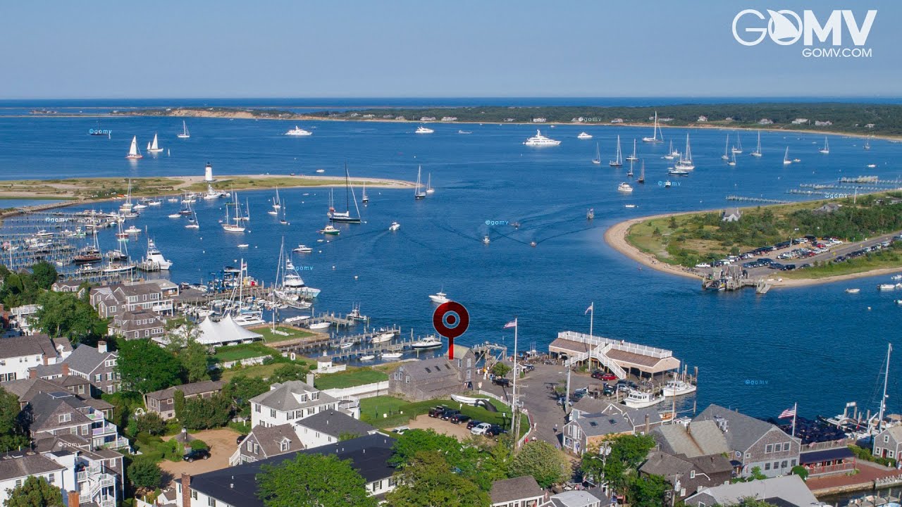Live webcam view of Edgartown Harbor & Lighthouse, Martha's Vineyard