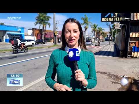 Raposo Tavares em Alumínio: carreta bitrem com carga de sal pegou fogo
