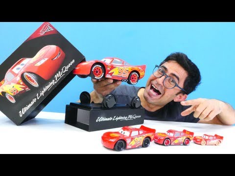 Unboxing video. Şimşek McQueen konuşuyor ve kendisi yürüyebiliyor