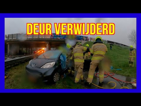 Deur verwijderd - VOLUNTEERS DUTCH FIREFIGHTERS -