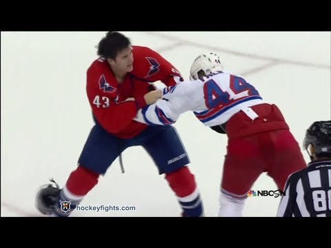 Justin Falk vs Tom Wilson Oct 16, 2013