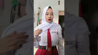 Download lagu Tiktok Viral Elementary School Girl mp3