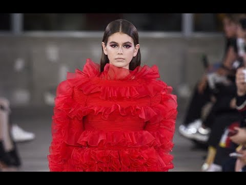 download lagu mp3 mp4 Valentino Pre Fall 2014, download lagu Valentino Pre Fall 2014 gratis, unduh video klip Valentino Pre Fall 2014